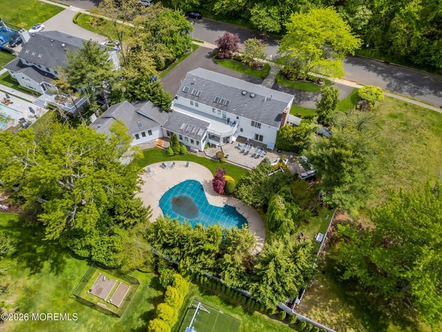 5 Brook Drive, Ocean Twp, NJ 07712