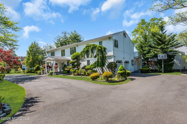 5 Brook Drive, Ocean Twp, NJ 07712