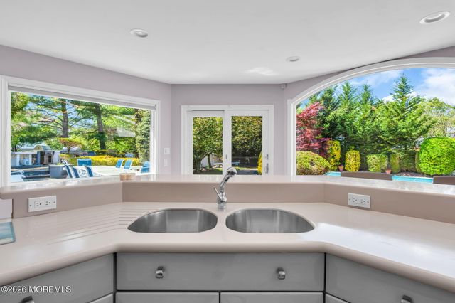5 Brook Drive, Ocean Twp, NJ 07712