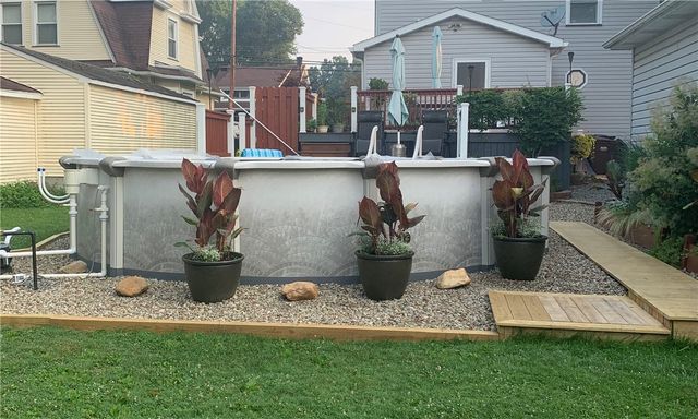 3037 E Main St, West Middlesex Boro, PA 16159