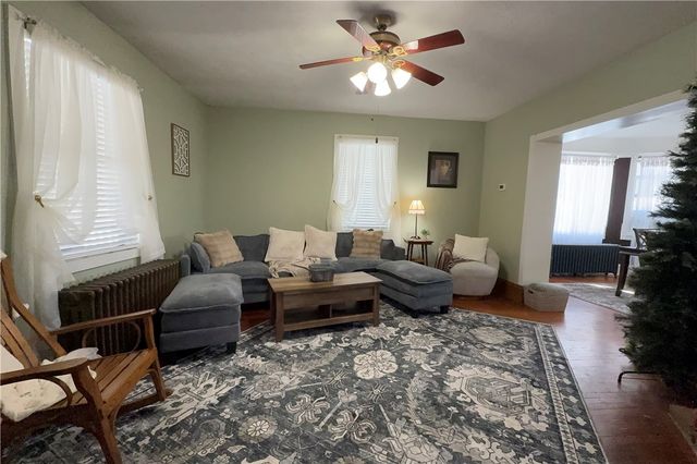 3037 E Main St, West Middlesex Boro, PA 16159