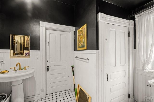 417 W 11th St, Pueblo, CO 81003