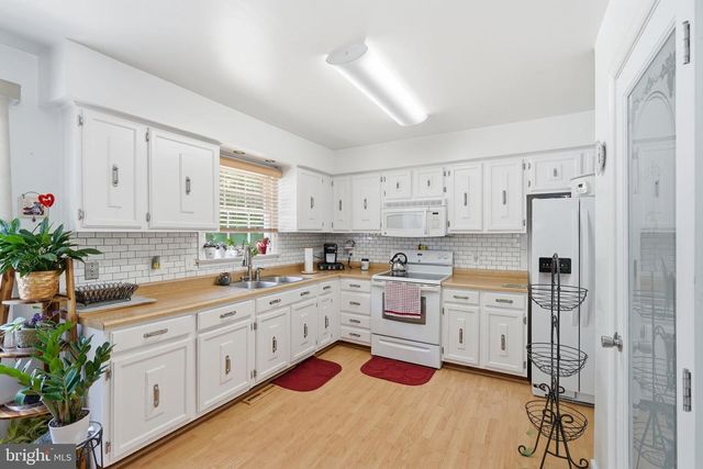 14326 CHASTINE DR, King George, VA 22485