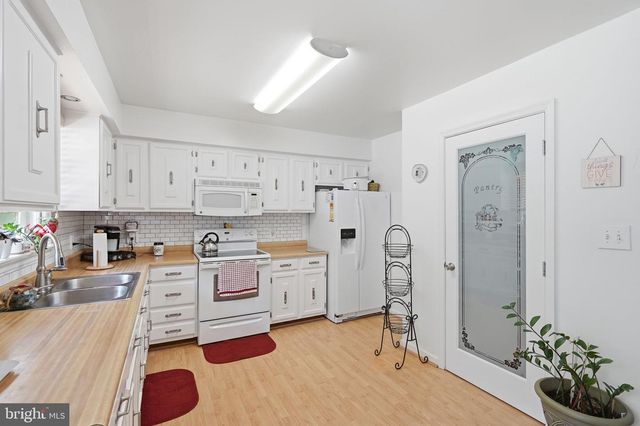14326 CHASTINE DR, King George, VA 22485