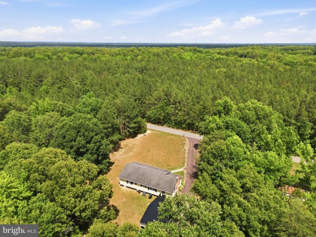 14326 CHASTINE DR, King George, VA 22485