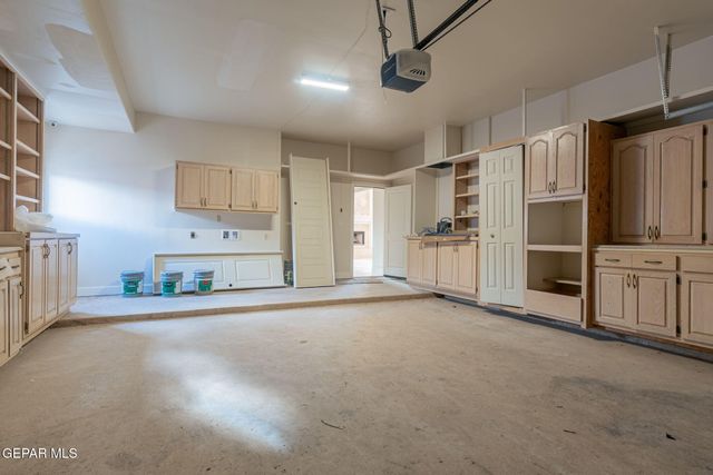409 MESILLA VISTA Lane, El Paso, TX 79912