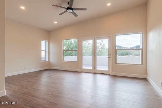 409 MESILLA VISTA Lane, El Paso, TX 79912