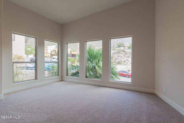 409 MESILLA VISTA Lane, El Paso, TX 79912