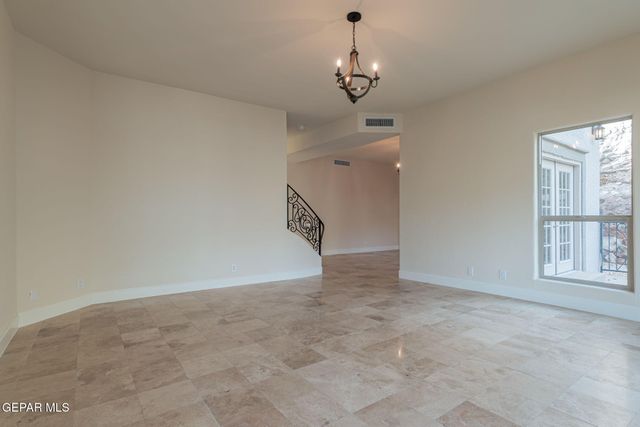 409 MESILLA VISTA Lane, El Paso, TX 79912