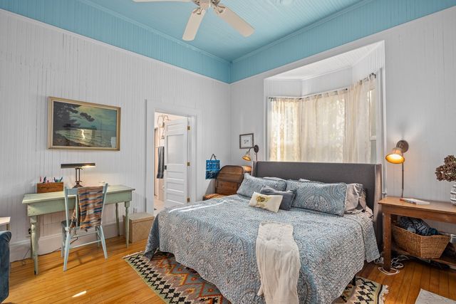 684 Stoneleigh Rd, Center Point, TX 78010