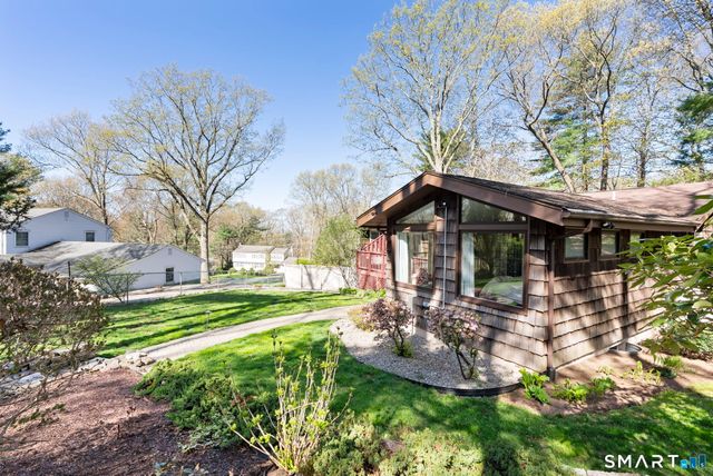 44 Knollwood Drive, Glastonbury, CT 06033