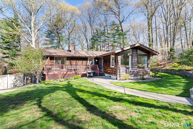 44 Knollwood Drive, Glastonbury, CT 06033