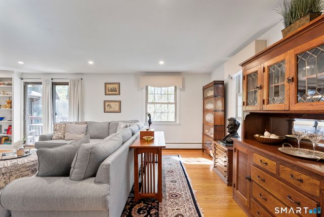 44 Knollwood Drive, Glastonbury, CT 06033