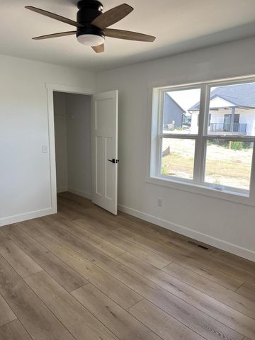 1361 Annapolis DRIVE, Holmen, WI 54636