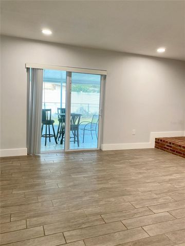 7312 PONDEROSA DR, Tampa, FL 33637