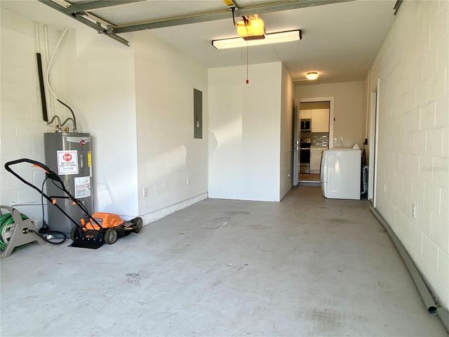 7312 PONDEROSA DR, Tampa, FL 33637