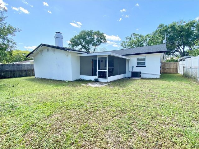 7312 PONDEROSA DR, Tampa, FL 33637