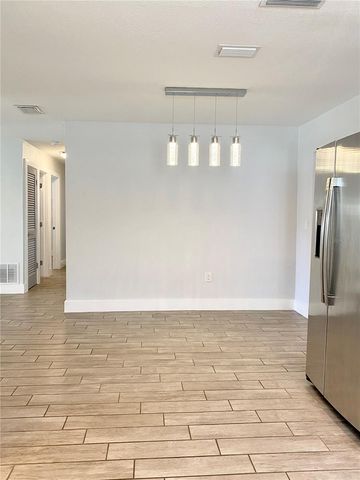 7312 PONDEROSA DR, Tampa, FL 33637