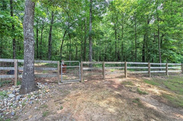 21 Washakie Lane, Adairsville, GA 30103