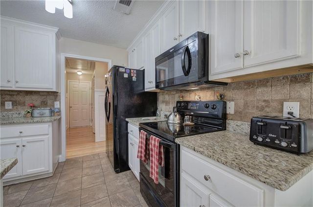 21 Washakie Lane, Adairsville, GA 30103