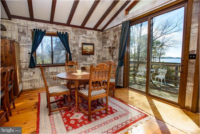 1308 TOWN POINT RD, Cambridge, MD 21613