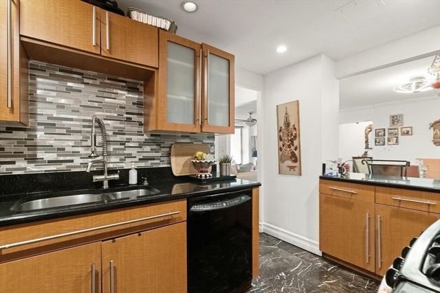 99 Pond Ave 520, Brookline, MA 02445