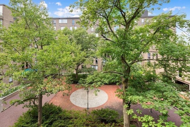 99 Pond Ave 520, Brookline, MA 02445