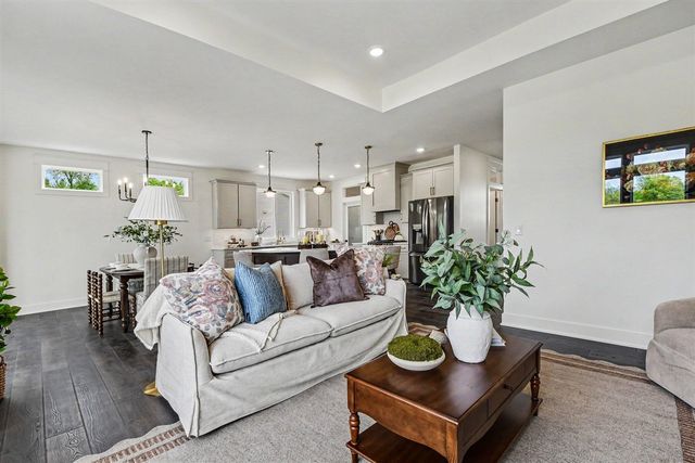 7814 Woodhurst Drive, Rockford, MI 49341