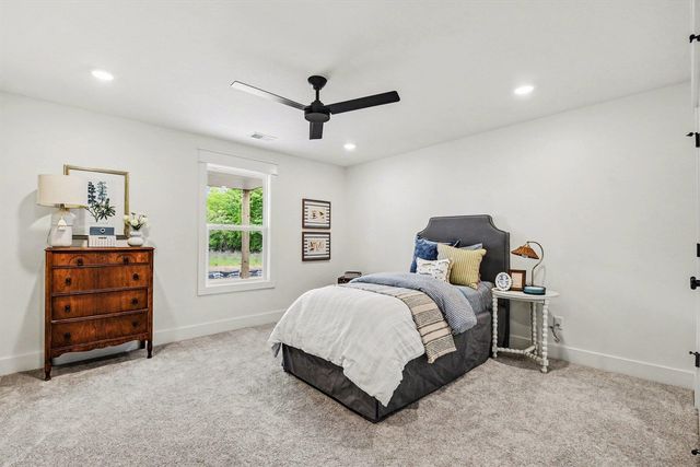 7814 Woodhurst Drive, Rockford, MI 49341
