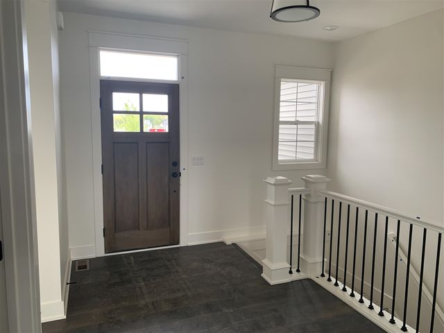 7814 Woodhurst Drive, Rockford, MI 49341
