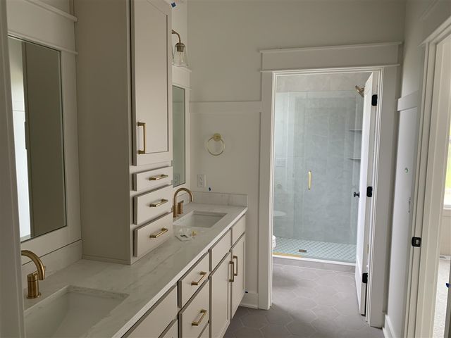 7814 Woodhurst Drive, Rockford, MI 49341