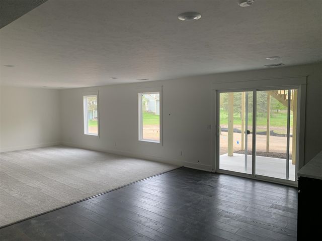 7814 Woodhurst Drive, Rockford, MI 49341