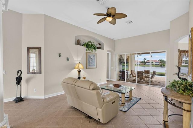 11021 Sea Tropic LN, Fort Myers, FL 33908