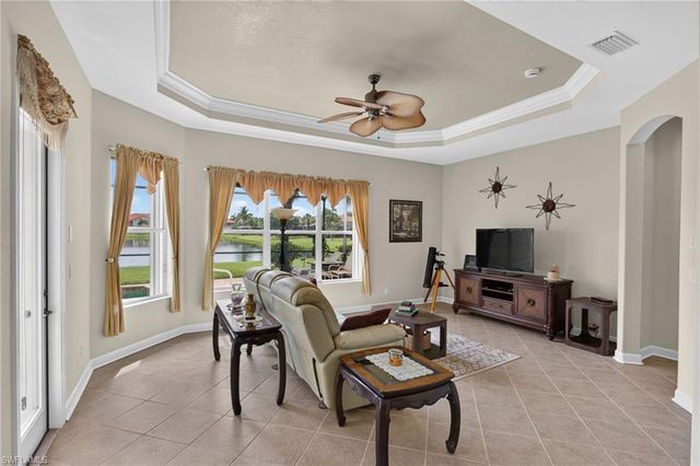 11021 Sea Tropic LN, Fort Myers, FL 33908