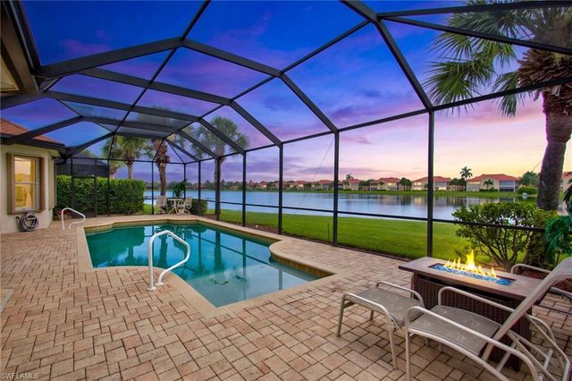 11021 Sea Tropic LN, Fort Myers, FL 33908