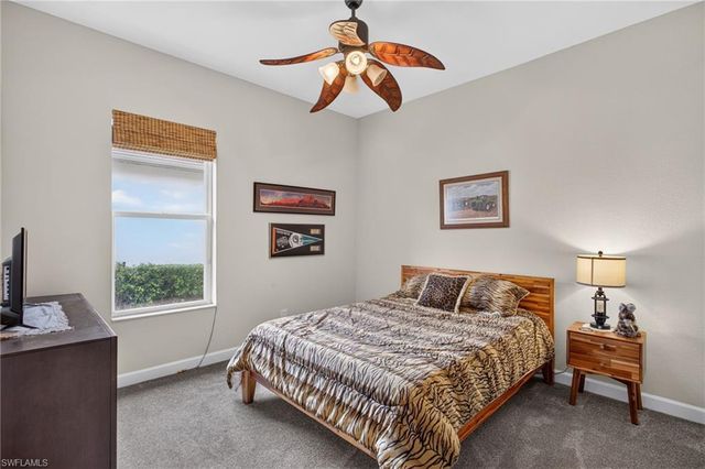 11021 Sea Tropic LN, Fort Myers, FL 33908