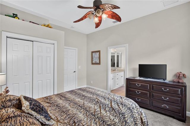 11021 Sea Tropic LN, Fort Myers, FL 33908