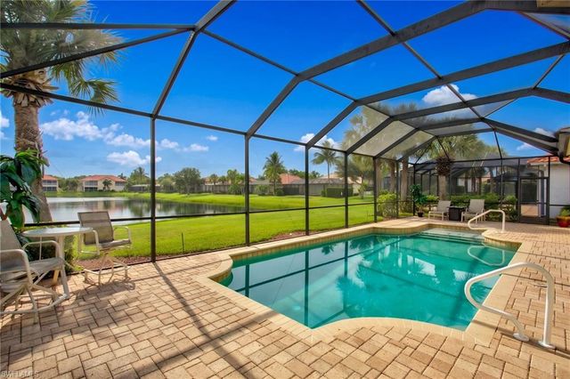 11021 Sea Tropic LN, Fort Myers, FL 33908
