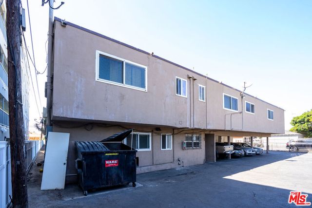 10130 S Inglewood Avenue, Inglewood, CA 90304