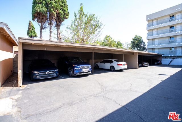 10130 S Inglewood Avenue, Inglewood, CA 90304