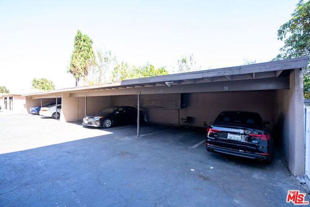 10130 S Inglewood Avenue, Inglewood, CA 90304