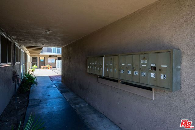10130 S Inglewood Avenue, Inglewood, CA 90304