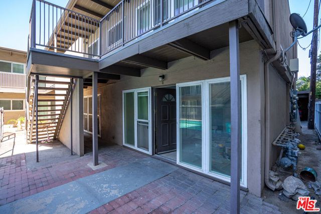 10130 S Inglewood Avenue, Inglewood, CA 90304
