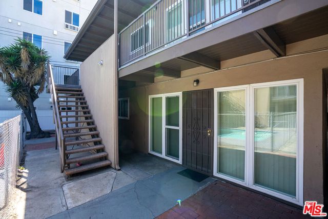 10130 S Inglewood Avenue, Inglewood, CA 90304
