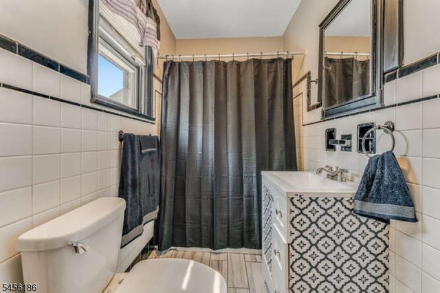 318 Marion Place, Manville Boro, NJ 08835
