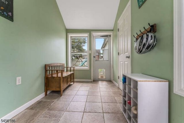 318 Marion Place, Manville Boro, NJ 08835