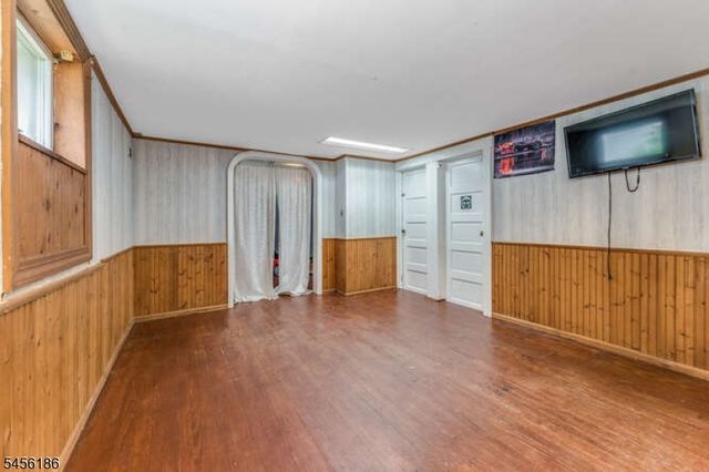 318 Marion Place, Manville Boro, NJ 08835