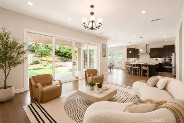 2425 E Kern River, Brea, CA 92821