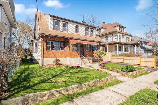 18 Faneuil Place, New Rochelle, NY 10801