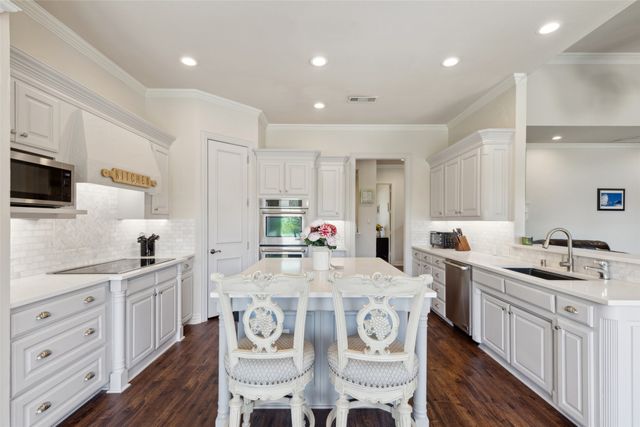 5205 Coral Springs Drive, Flower Mound, TX 75022